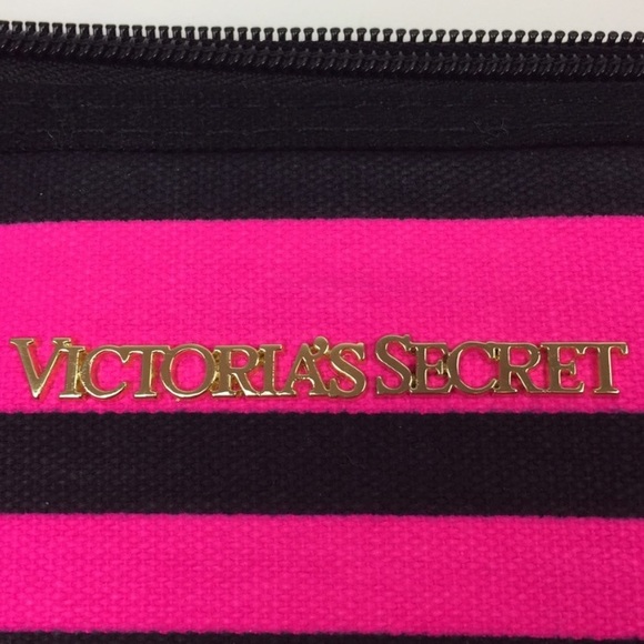 VS Multicolored Striped Zipper Tote - Picture 2 of 3